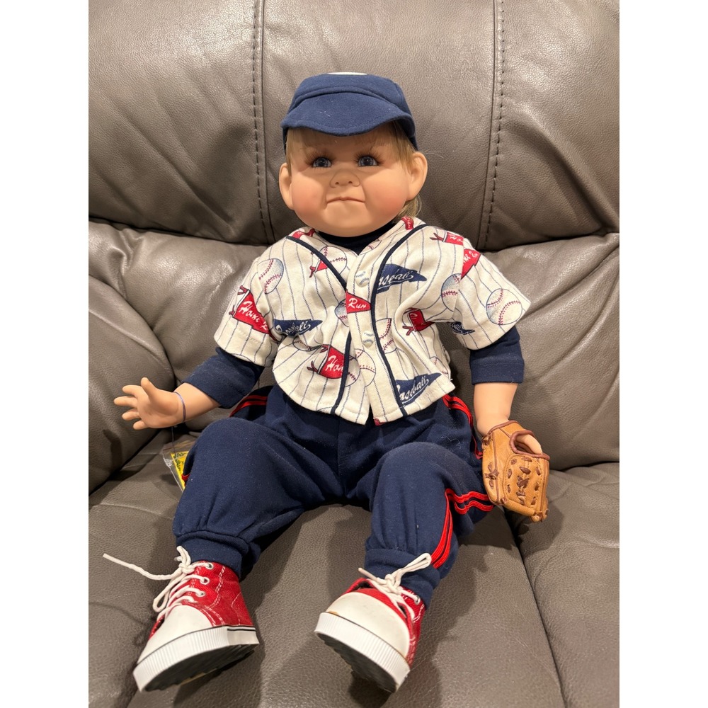 Royal Vienna Gene Schooley 1997‎ Baseball Boy Doll Signed Pinstripe Uniform Hat